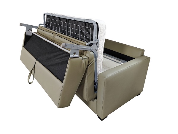 Sofa Italia diperkenalkan ke Cina.